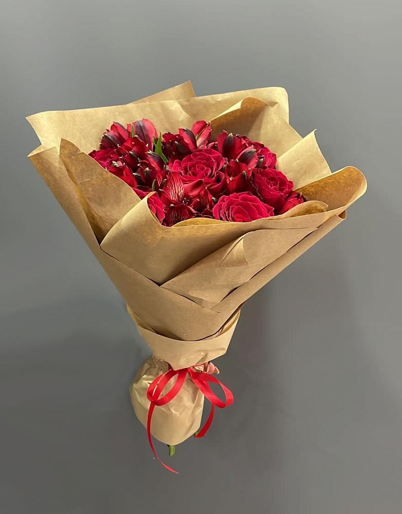 Букет цветов из: Альстромерии и Розы в Камышевской