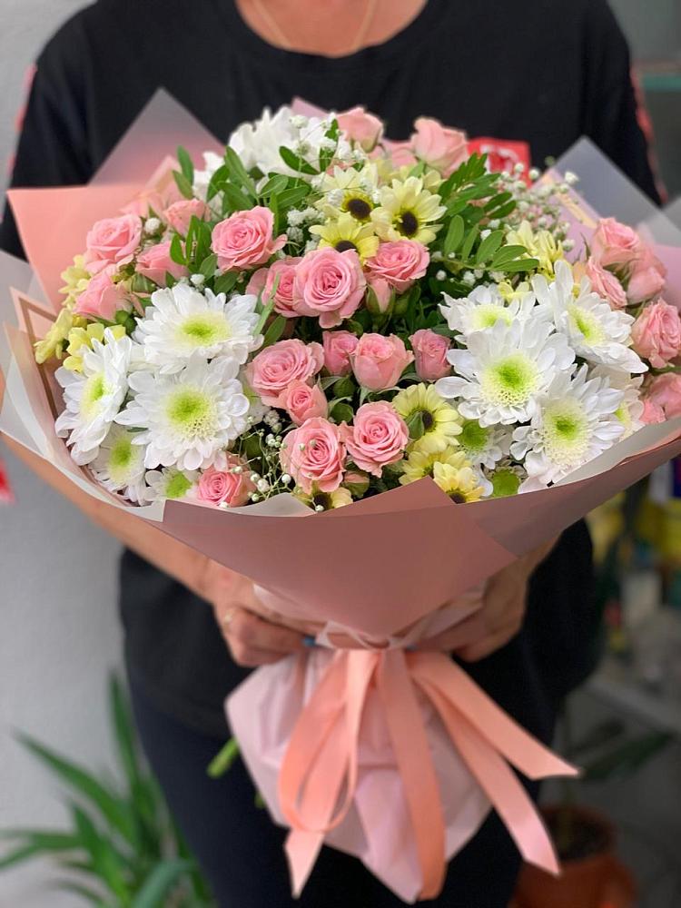 Букет цветов из: Розы и Хризантемы в Камышевской