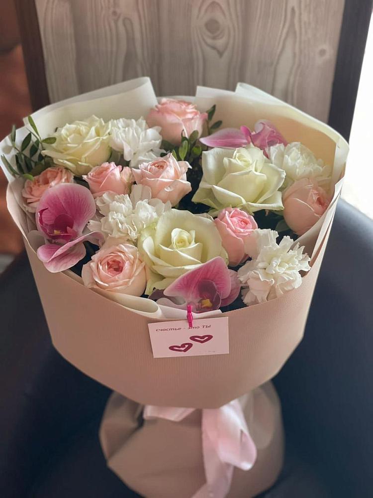 Букет цветов из: Орхидеи, Розы и Гвоздики в Камышевской