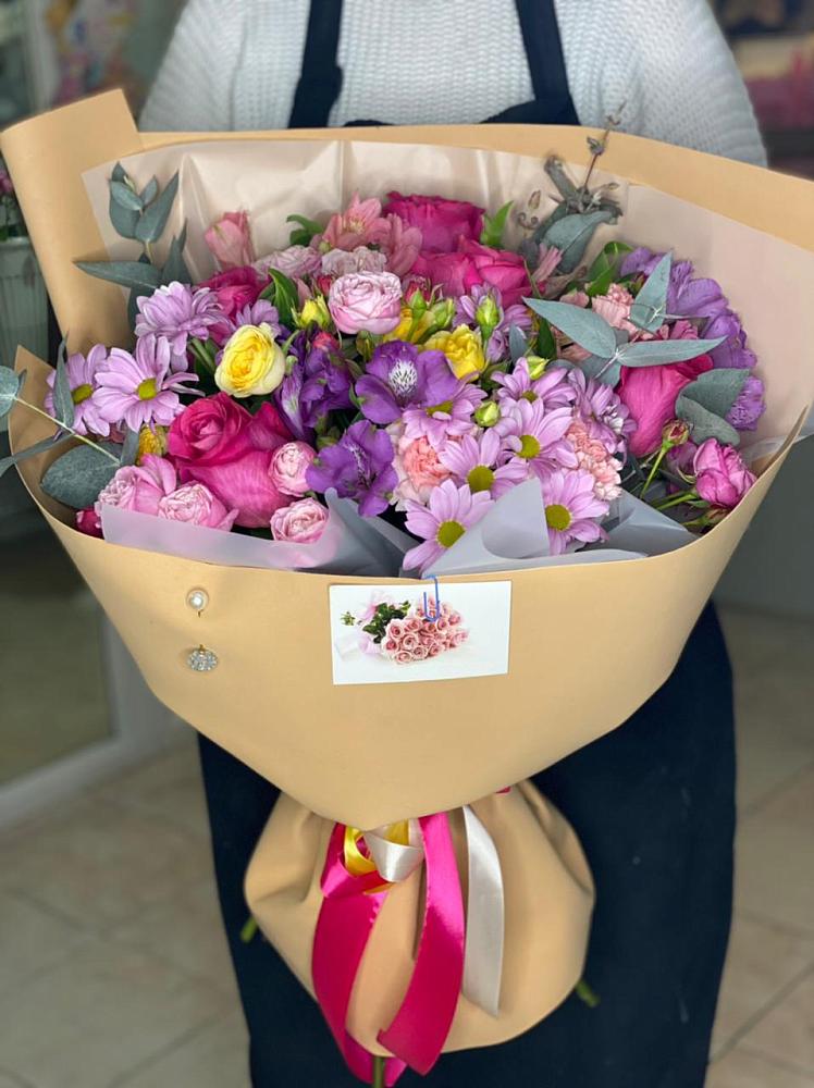 Букет цветов из: Хризантемы, Гвоздики и Альстромерии в Камышевской