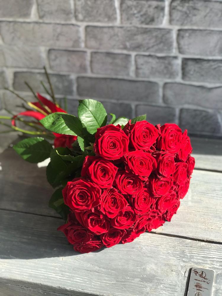 Букет Красные розы Фридом в Камышевской