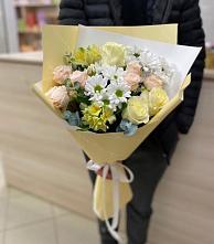 Букет цветов из:  Альстромерии, Розы и Хризантемы в Камышевской