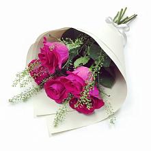 Букет цветов из:  Розы в Камышевской