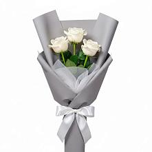 Букет 3 белые розы в Камышевской