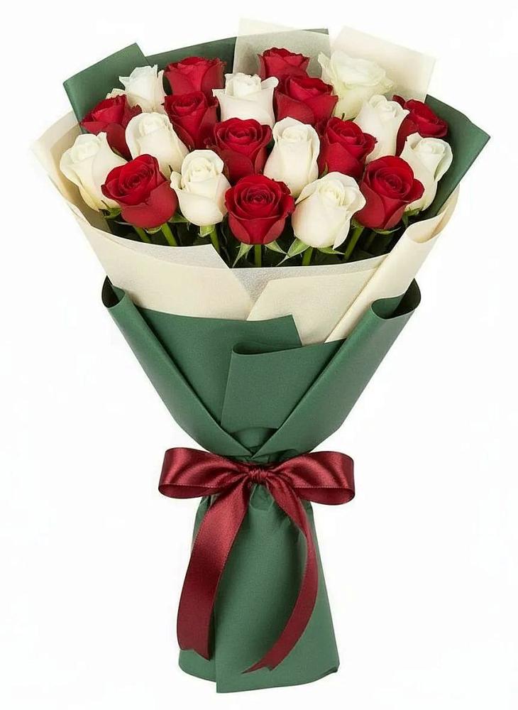 Букет Микс из красных и белых роз в Камышевской