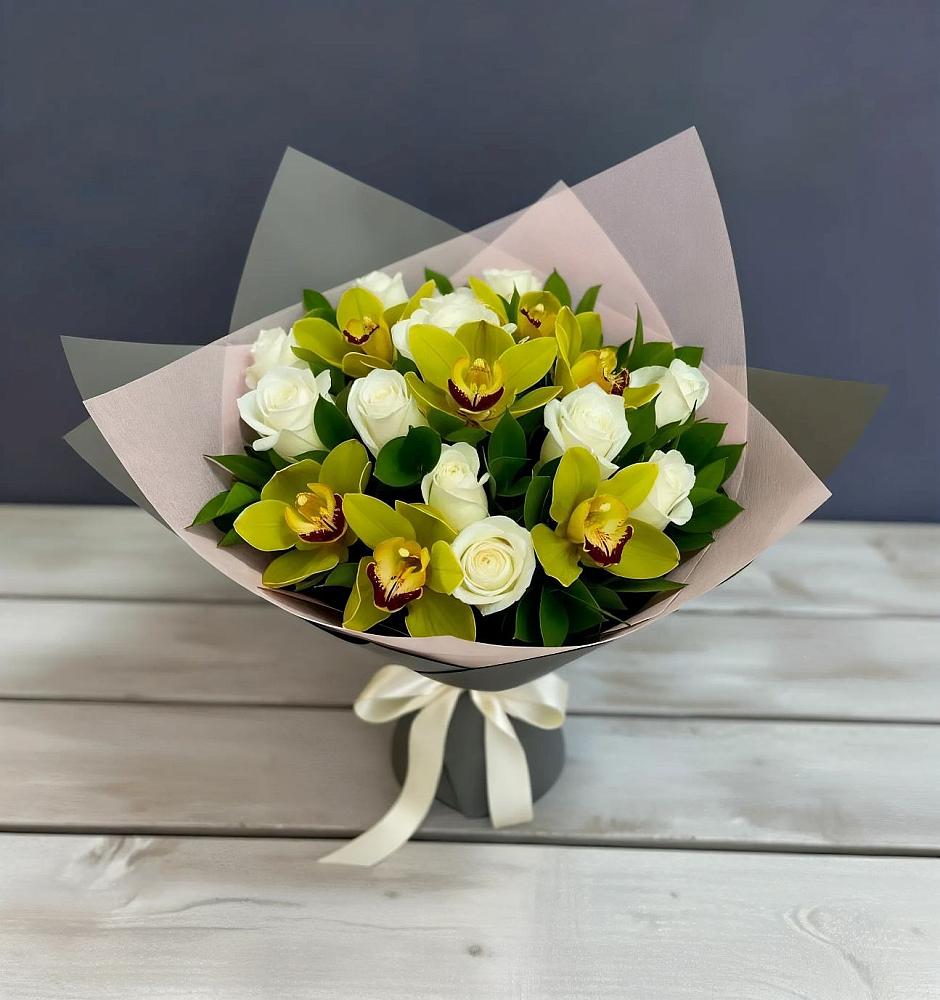 Букет цветов из: Орхидеи и Розы в Камышевской