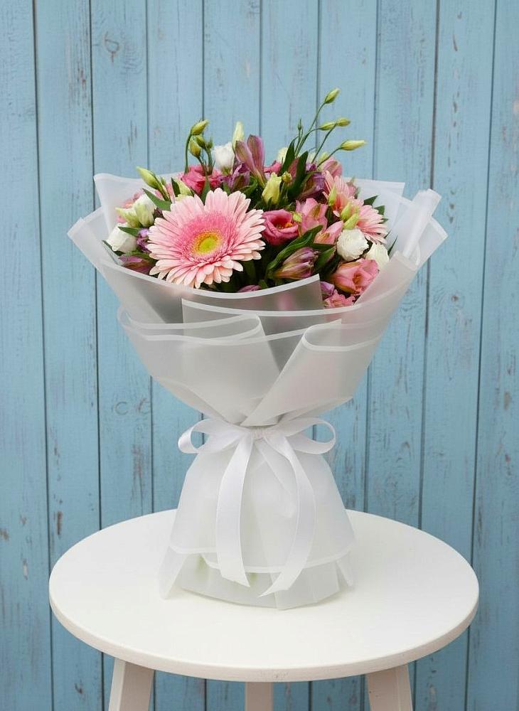 Букет цветов из: Герберы, Альстромерии и Лизиантусы в Камышевской