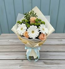 Букет цветов из:  Герберы, Розы и Хризантемы в Камышевской