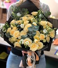 Букет цветов из:  Розы и Лизиантусы в Камышевской