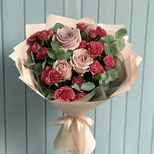 Букет цветов из:  Гвоздики и Розы в Камышевской